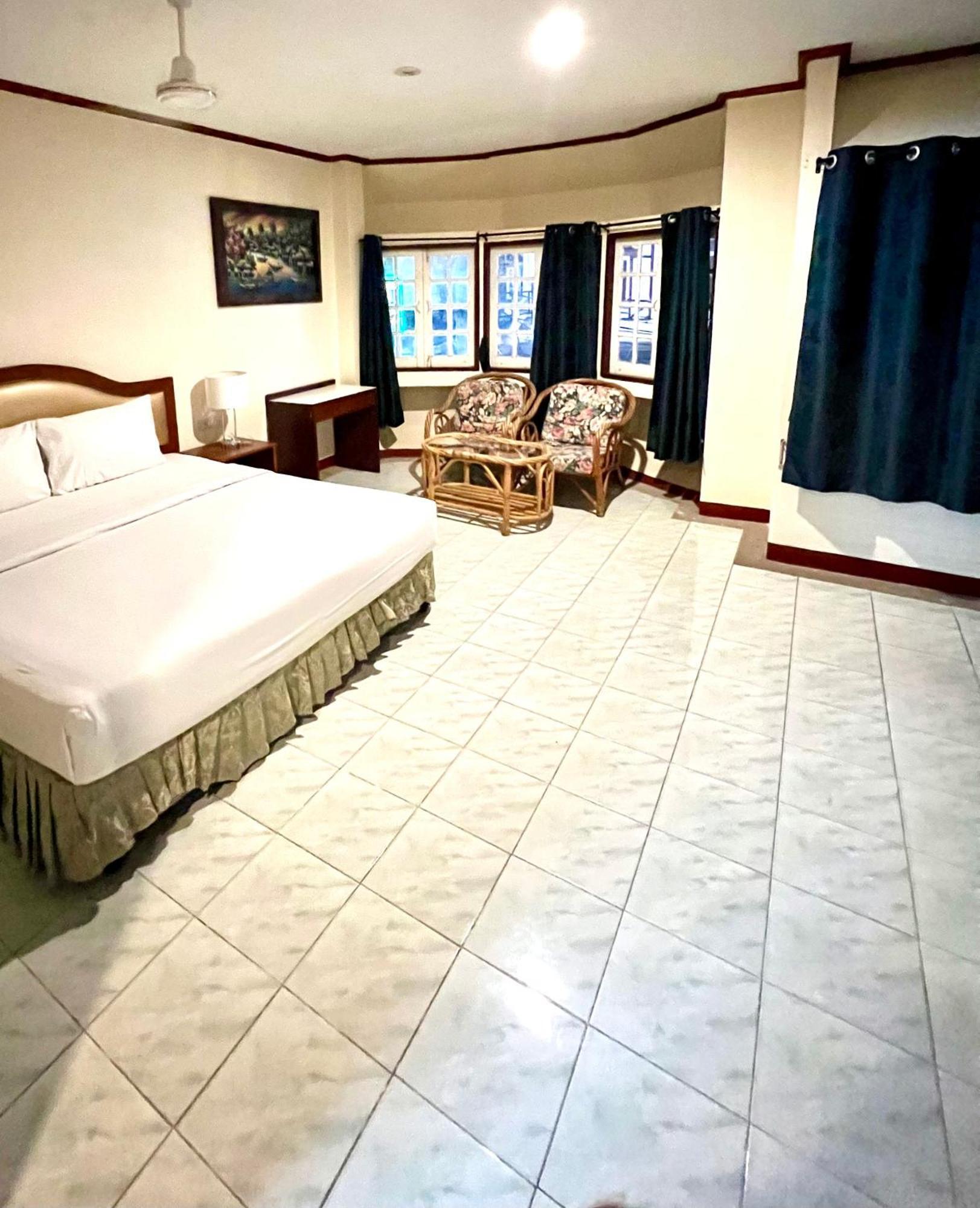 Lewiinski'S Hotel Pattaya Exterior photo